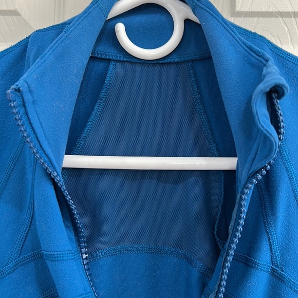 Lululemon define jacket Luon size 4 - Picture 8 of 8